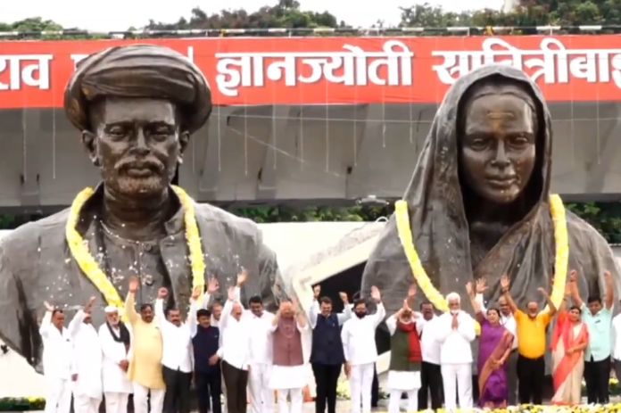 NB Marathi-Nashik-Savitribai-Mahatma Phule-Dedication of statue