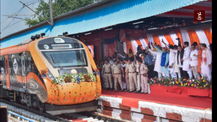 जाणून घ्या महाराष्ट्रात सुरु झालेल्या ३ नवीन वंदे भारत एक्सप्रेस चे वेळापत्रक आणि तिकीट दर