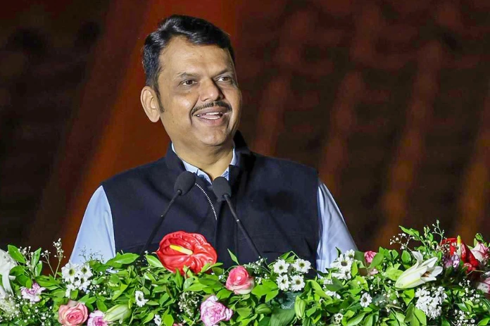 NBMarathi_Book_On_Constitution_CM_Devendra_Fadnavis