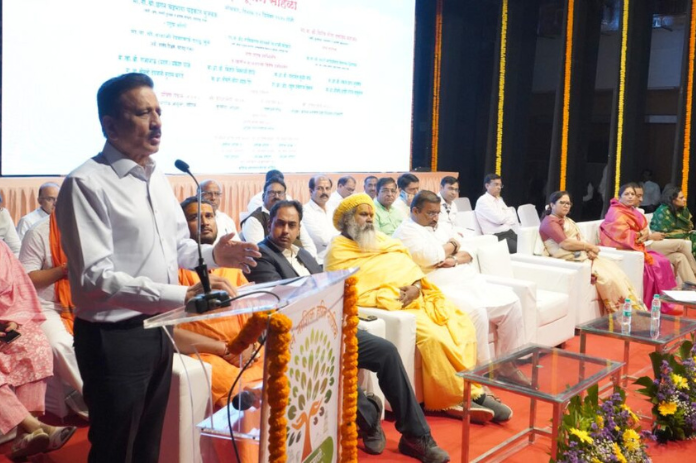 NBMarathi_Girish_Mahajan